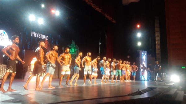 الفائزين في الفيزيك