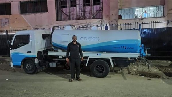 توافد سيارات المياه