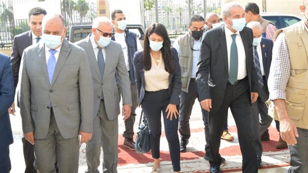 محافظ بورسعيد يستقبل