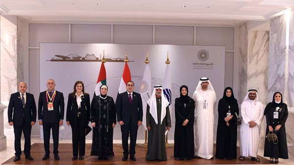 رئيس الوزراء خلال