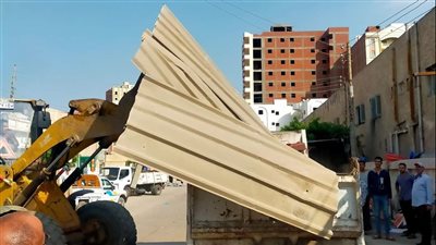 إزالة 8 أكشاك مخالفة أمام مستشفى إيتاي البارود في البحيرة