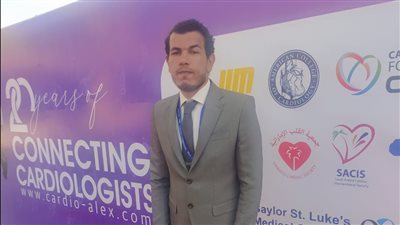 طبيب سوهاج بعد الاعتداء عليه: مش هسيب حقي.. ولو زميلتي خدت الضربة كانت ماتت