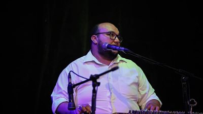 عامر التوني يقدم إنشادًا وابتهالات دينية في ساقية الصاوي