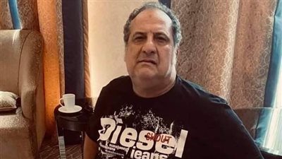خالد الصاوي ممنوع من الحركة.. وآخر التطورات الصحية للفنان زكي فطين والإعلامية أسماء مصطفى