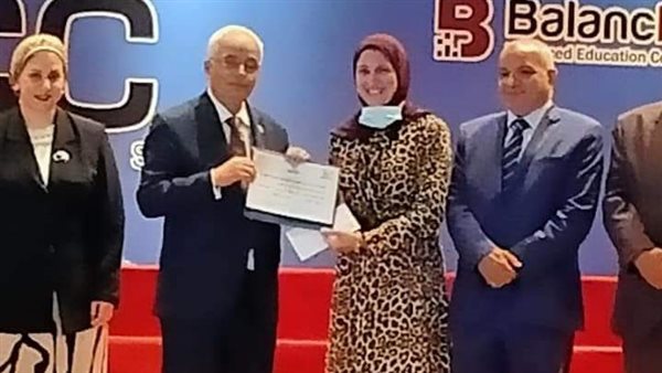 تكريم أفضل 3 معلمين