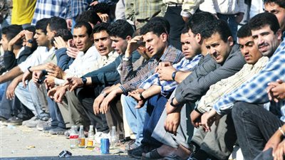 صرف معاش وإنشاء صندوق.. كيف يوظف البرلمان آلياته لدعم العمالة غير المنتظمة؟ 