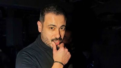 محمد نجاتي عن واقعة صفع ويل سميث لـ كريس روك: لو مكانه كنت ضربته بالجزمة 