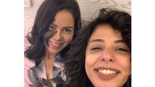 ميرنا الفقي ولقاء