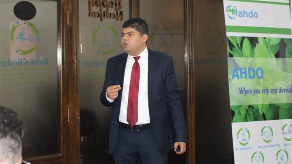 صابر عثمان الخبير