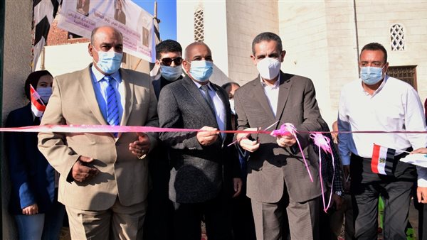محافظ الغربية يفتتح