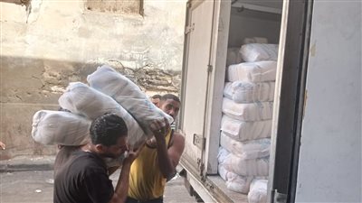 ضبط 9 طن سكر تمويني داخل أحد المخازن في الإسكندرية