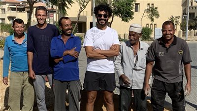 خالد النبوي يوجه رسالة للعمال: عظماء بيشتغلوا بأيديهم