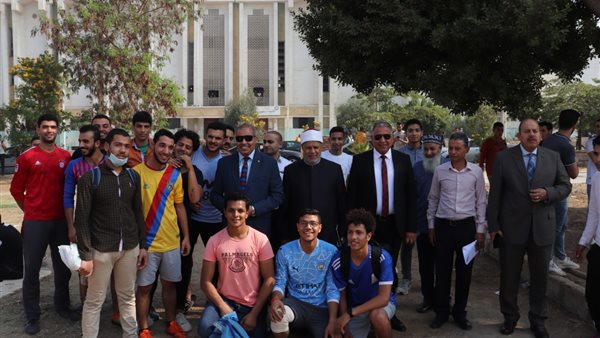 دوري كرة القدم لطلاب