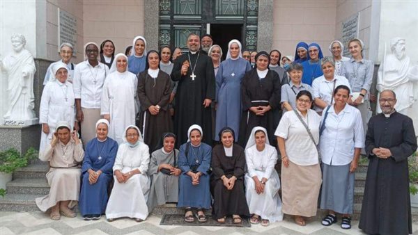 مطران إيباريشية طيبة