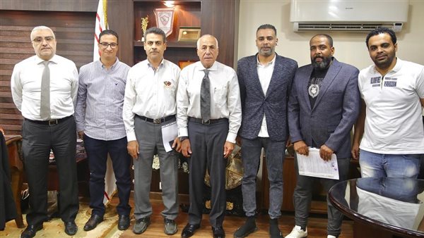 توقيع عقود المباريات