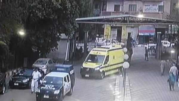 وفاة سيدة أمام مستشفى