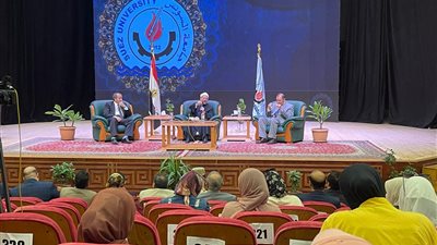 مفتي الجمهورية: نحتاج إلى المزيد من الجهد للنهوض بالأمة.. والشباب حماة الأوطان