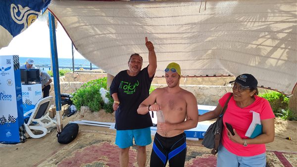 إنطلاق مهرجان سباحة