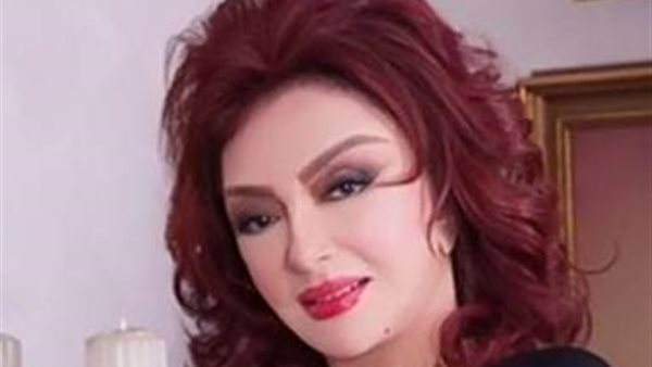 الفنانة نبيلة عبيد