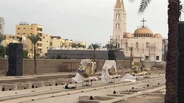 مراكب الاحتفال بطريق