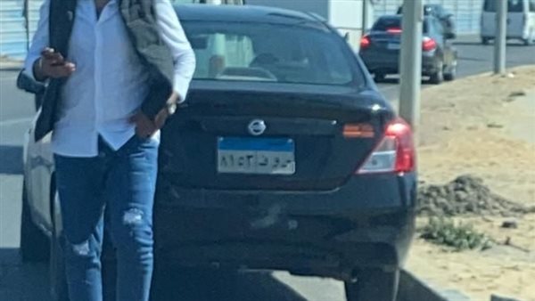 سيارة دهست خادمة