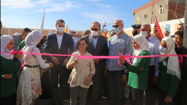 افتتاح مدارس جديدة