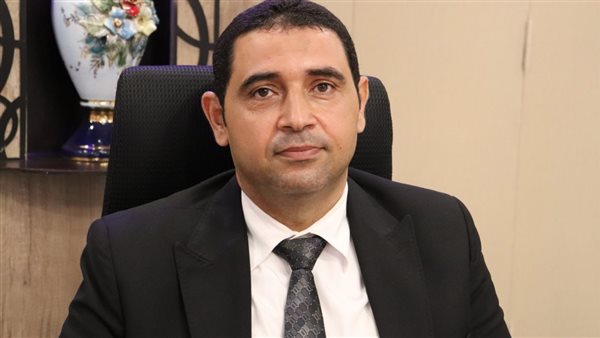 الدكتور إبراهيم أبو