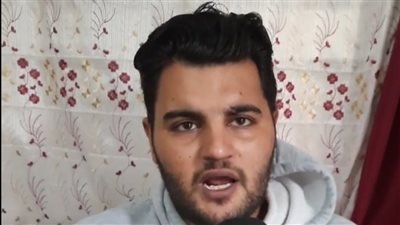 والد رضيع في البحيرة: ابني كان داخل المستشفى يتعالج من الصفراء خرج بلا أصابعه | فيديو