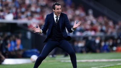 أوناي إيمري يفوز بجائزة مدرب الشهر في الدوري الإنجليزي