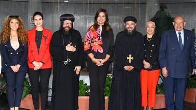 تفاصيل استقبال وزيرة الهجرة وفدين من أسقفية الخدمات بالكنيسة ومؤسسة حياة كريمة 