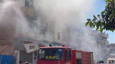 جهود مكثفة للسيطرة على حريق اندلع في 3 منازل بسوهاج 