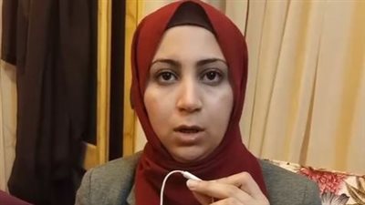 طردتها أسرة زوجها بعد وفاته.. أميمة: عايزة حق ولادي في الميراث