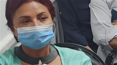 أول ظهور للمخرجة هالة خليل بعد تعافيها من الإصابة في عينها