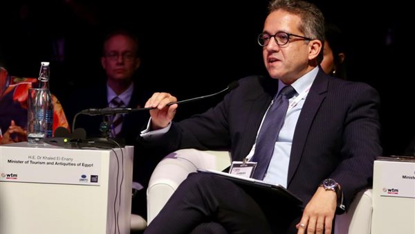 الدكتور خالد العناني