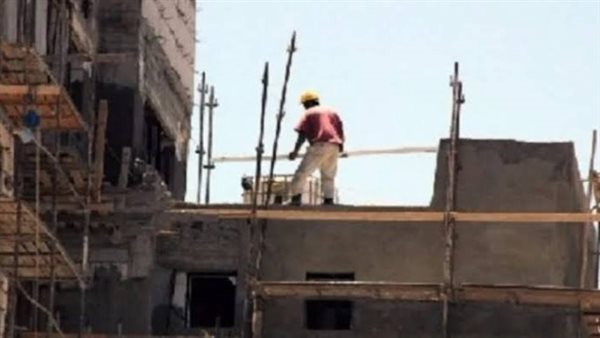 عامل بناء- أرشيفية