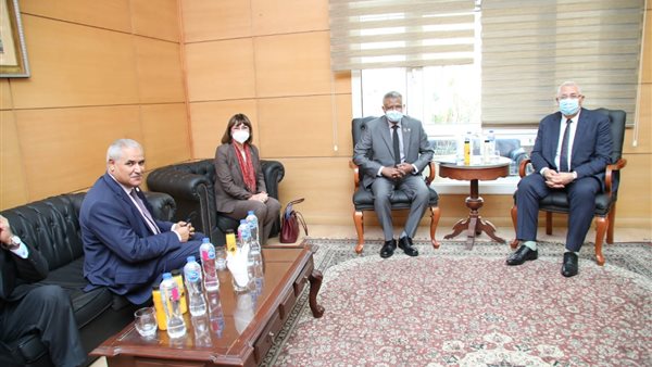 وزير الزراعة