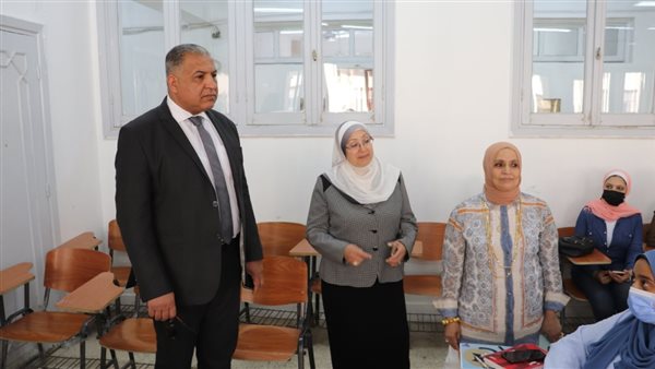 جولة لنائب رئيس جامعة