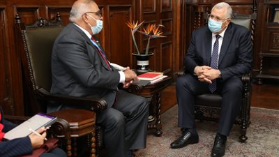 وزير الزراعة يبحث مع ممثل برنامج الغذاء العالمي سبل دعم صغار المزارعين بمصر