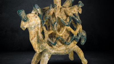 شبكة مشُكّلة من الزجاج.. تعرف على القطع الزجاجية بمتحف الفن الإسلامي 