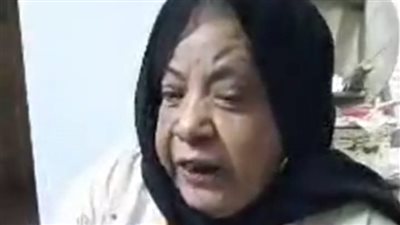 مواطن يعتدي على جدته ويسحلها لسرقة أموالها في المنيا.. والضحية: عمري ما زعلته