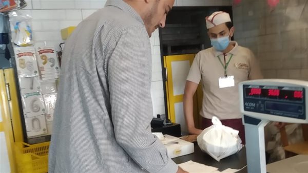 حملات على مطاعم غرب