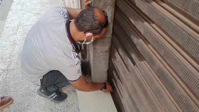 ضبط مصنع لتعبئة المياه المقطرة بطريقة غير آمنة بالمنصورة