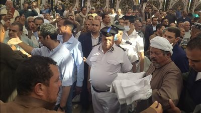 الكفن ينهي خصومة ثأرية بين 3 عائلات في الجيزة| صور