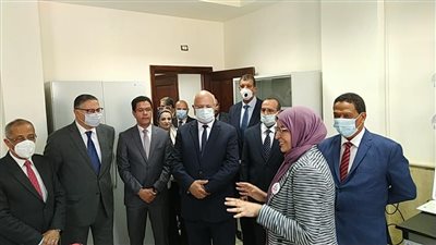 سوسة والقوصي يفتتحان أول معمل طلابي مُتعدد الأغراض بجامعة بنها بالعبور