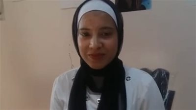 فنانة المدرسة.. منة أصغر رسامة في الشرقية: أحسن صورة رسمتها للدكتور أحمد زويل