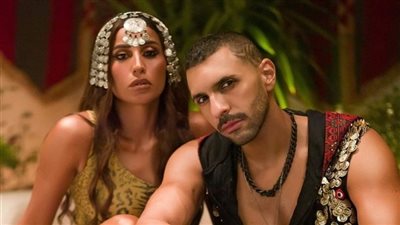 ردًا على شائعات خلافهما.. دينا الشربيني وأبو الروس يرقصان على فلتت مني