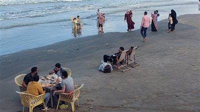 سياحة اليوم الواحد تحدث رواجا كبيرا بـ شاطئ بورسعيد