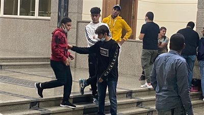 أمن الزمالك يرفض صعود يوسف سيد عبد الحفيظ إلى مقصورة الصحفيين | صور