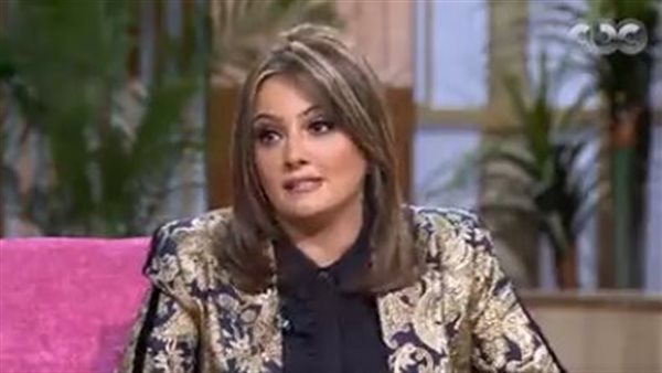 الفنانة بشرى