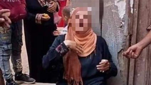 السيدة قبل تسليمها